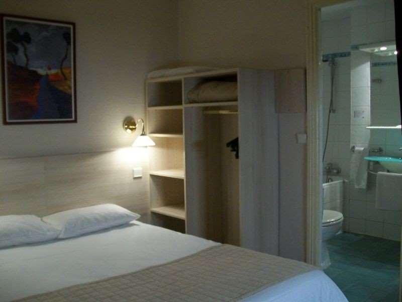 Au Patio Morand Hotel Lyon Ruang foto