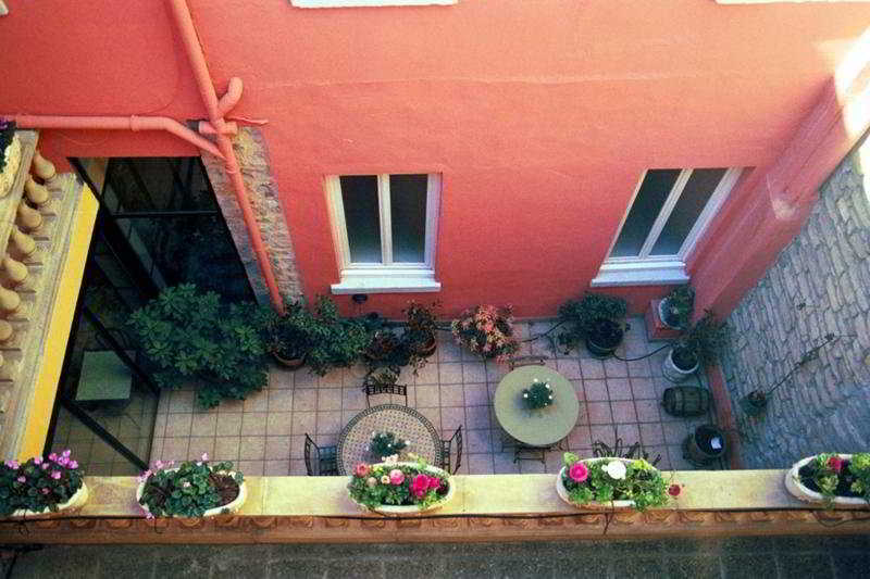 Au Patio Morand Hotel Lyon Bagian luar foto