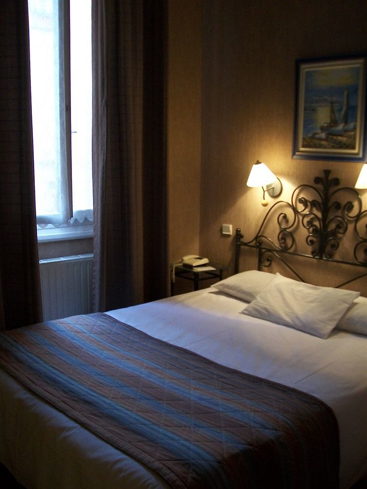 Au Patio Morand Hotel Lyon Bagian luar foto