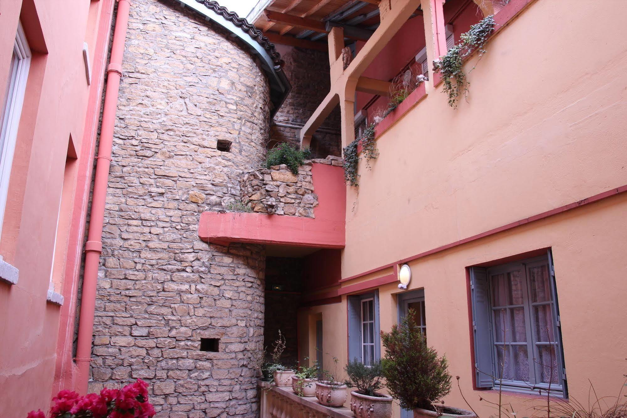 Au Patio Morand Hotel Lyon Bagian luar foto